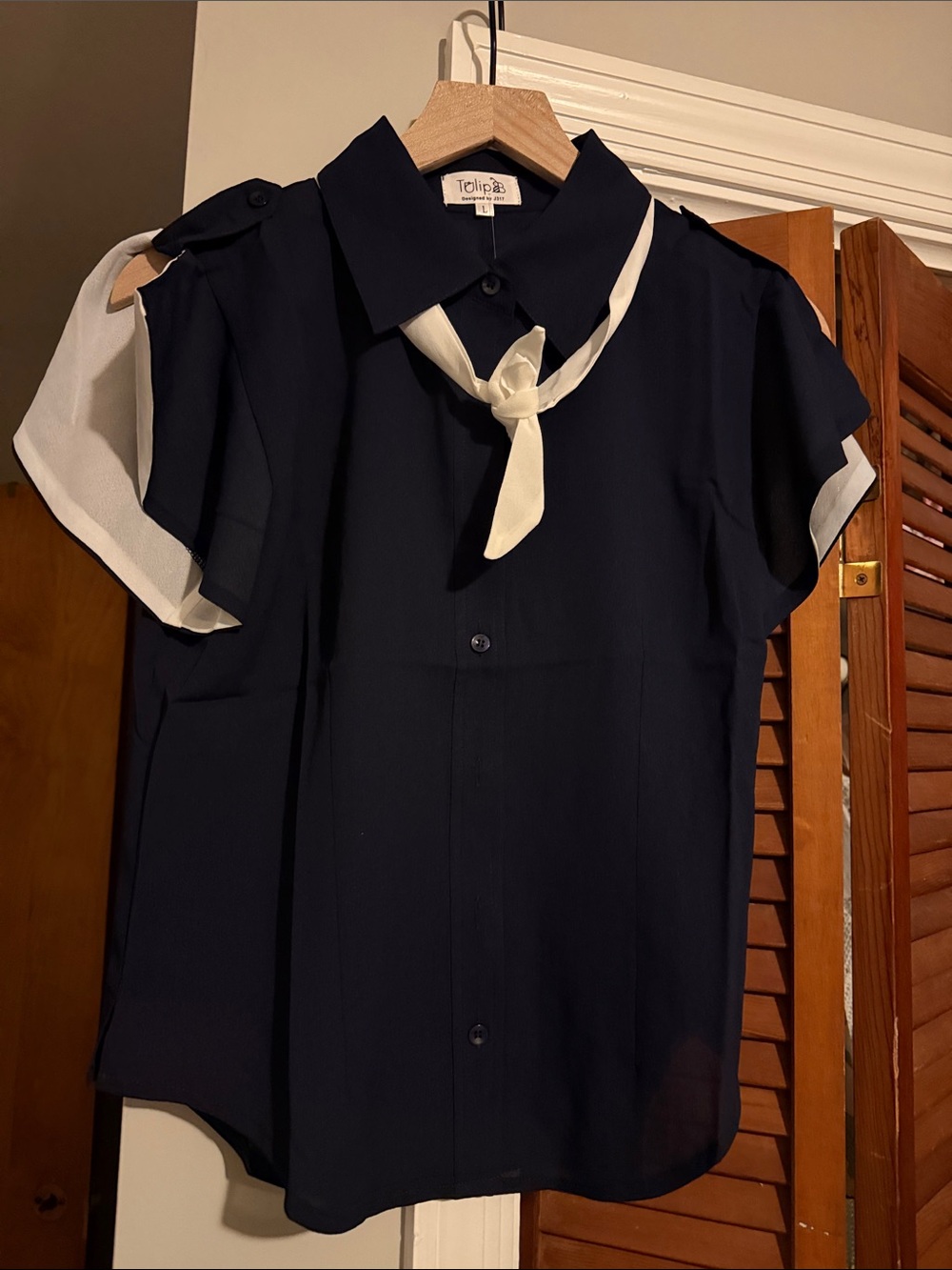 Women’s New Black and White Retro Short-Sleeve Blouse with White Accent Tie